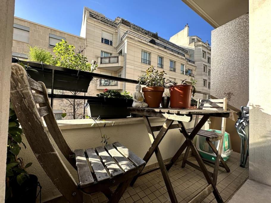Appartement Lumineux Avec Balcon Levallois-Perret Exteriér fotografie